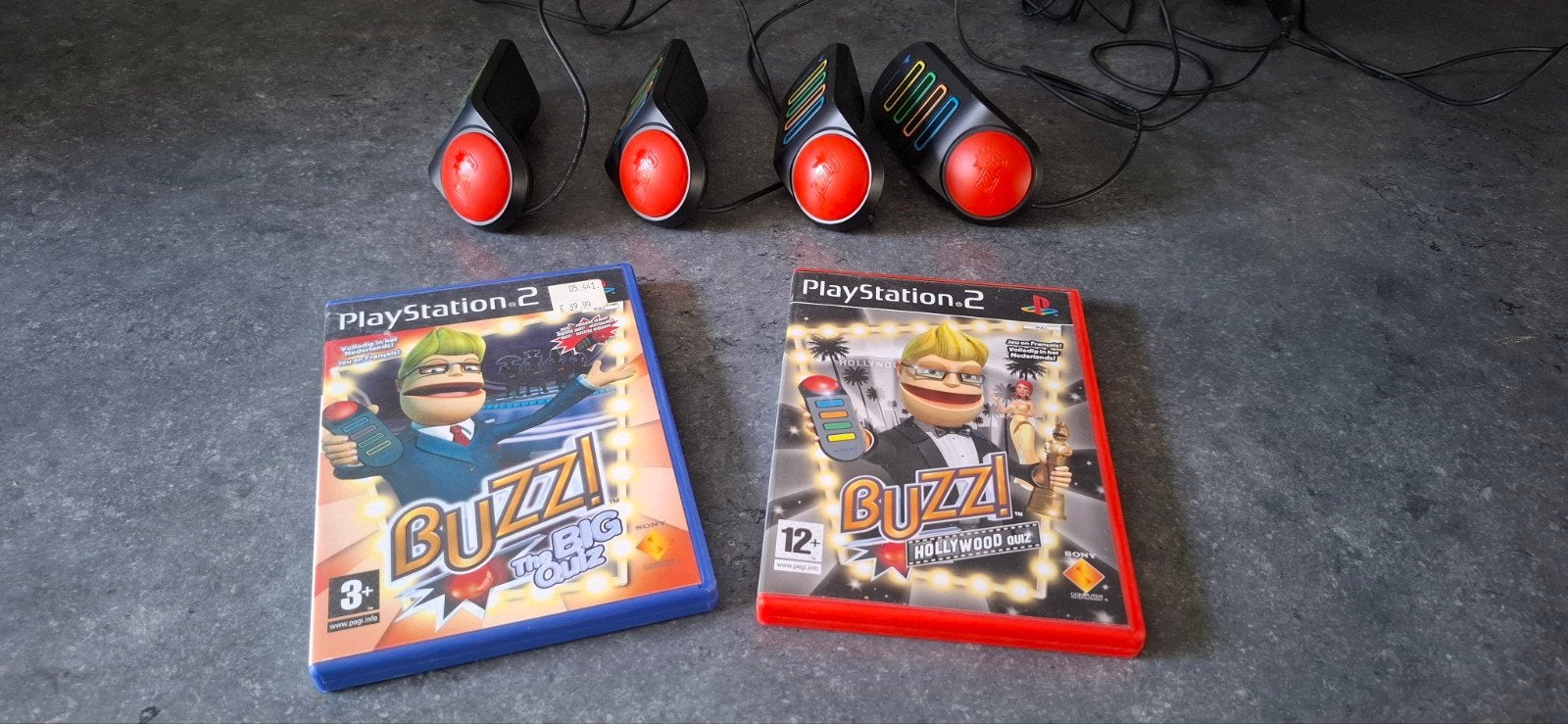 Buzz! The Big Quiz & Hollywood Quiz PS2 met 4 controllers, Ophalen of Verzenden