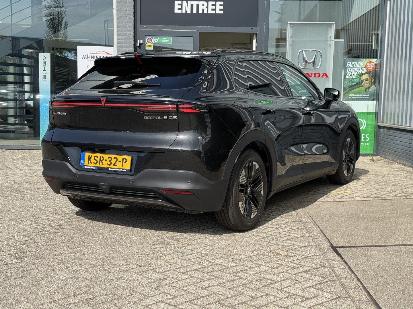 CHANGAN Deepal S05 PHEV 258pk Business Edition | DEMO | 7 Ja, Auto's, 1497 cc, Gebruikt, 4 cilinders, Zwart