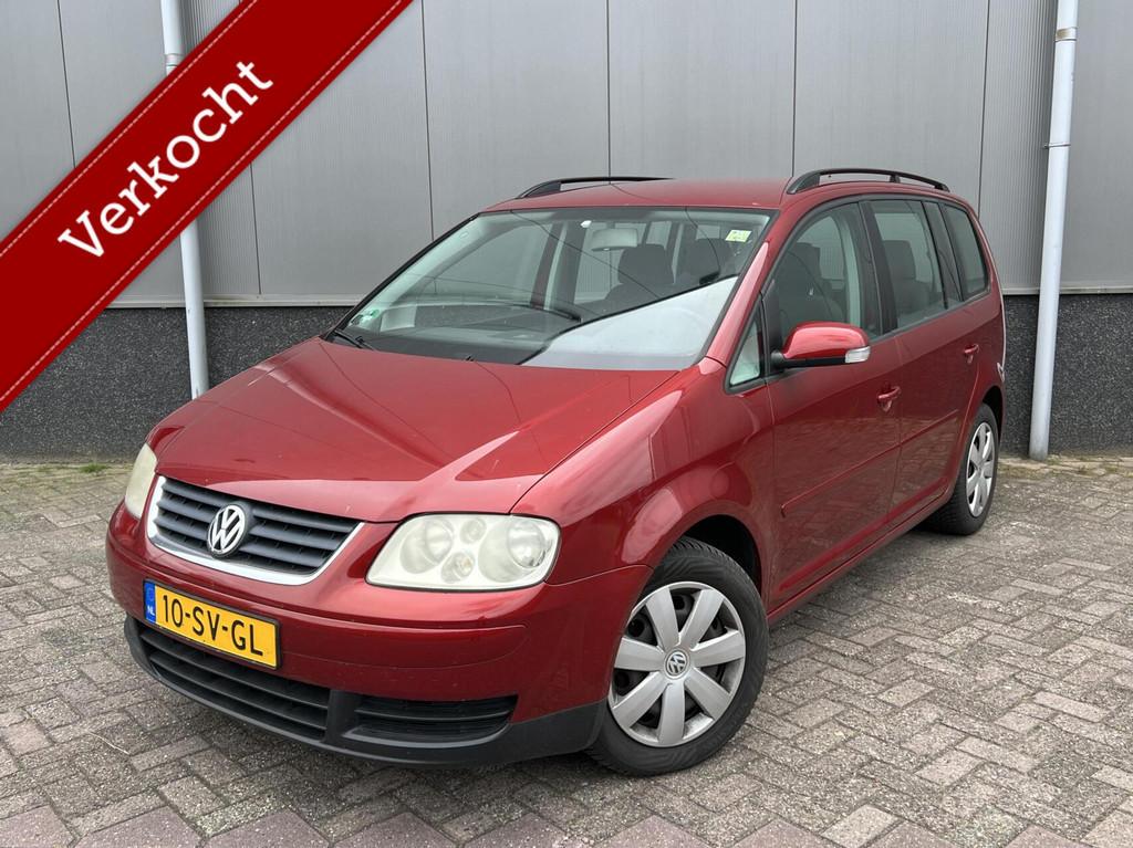 Volkswagen Touran 1.6-16V FSI Parksensor Trekhaak Cruise NAP, Auto's, Volkswagen, Voorwielaandrijving, Electronic Stability Program (ESP)