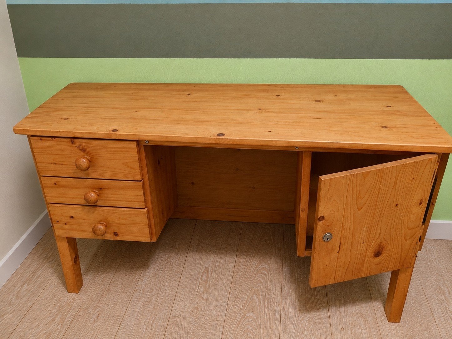 Massief houten bureau met lades en kastje, Ophalen, Met lades, Gebruikt, Hout