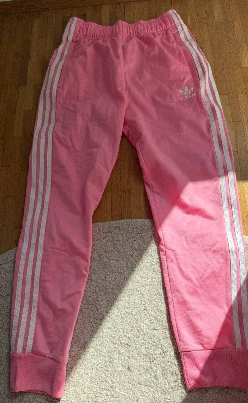 Adidas joggingbroek roze - Nieuwstaat - Maat XXS, Adidas, Overige typen, Ophalen of Verzenden, Zo goed als nieuw