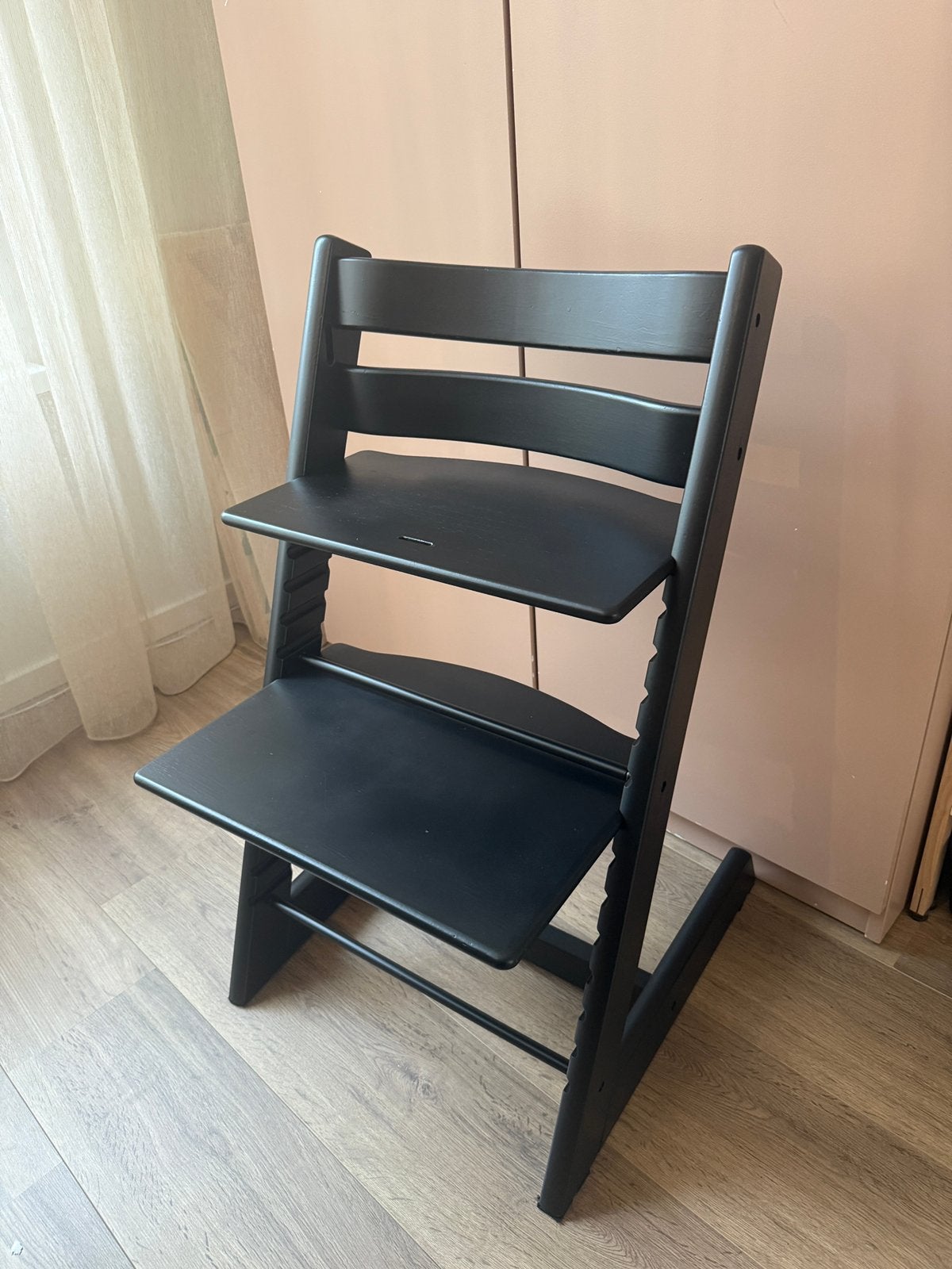 Stokke tripp trapp stoel zwart kinderstoel, Ophalen, Zo goed als nieuw, Zwart, Eén