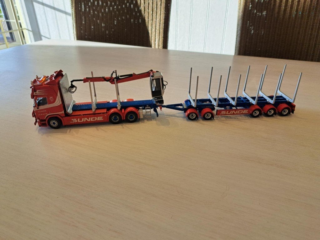 Scania Sunde Houttransport Vrachtwagen met Kraan Model, Ophalen of Verzenden, Zo goed als nieuw, Bus of Vrachtwagen, Overige merken