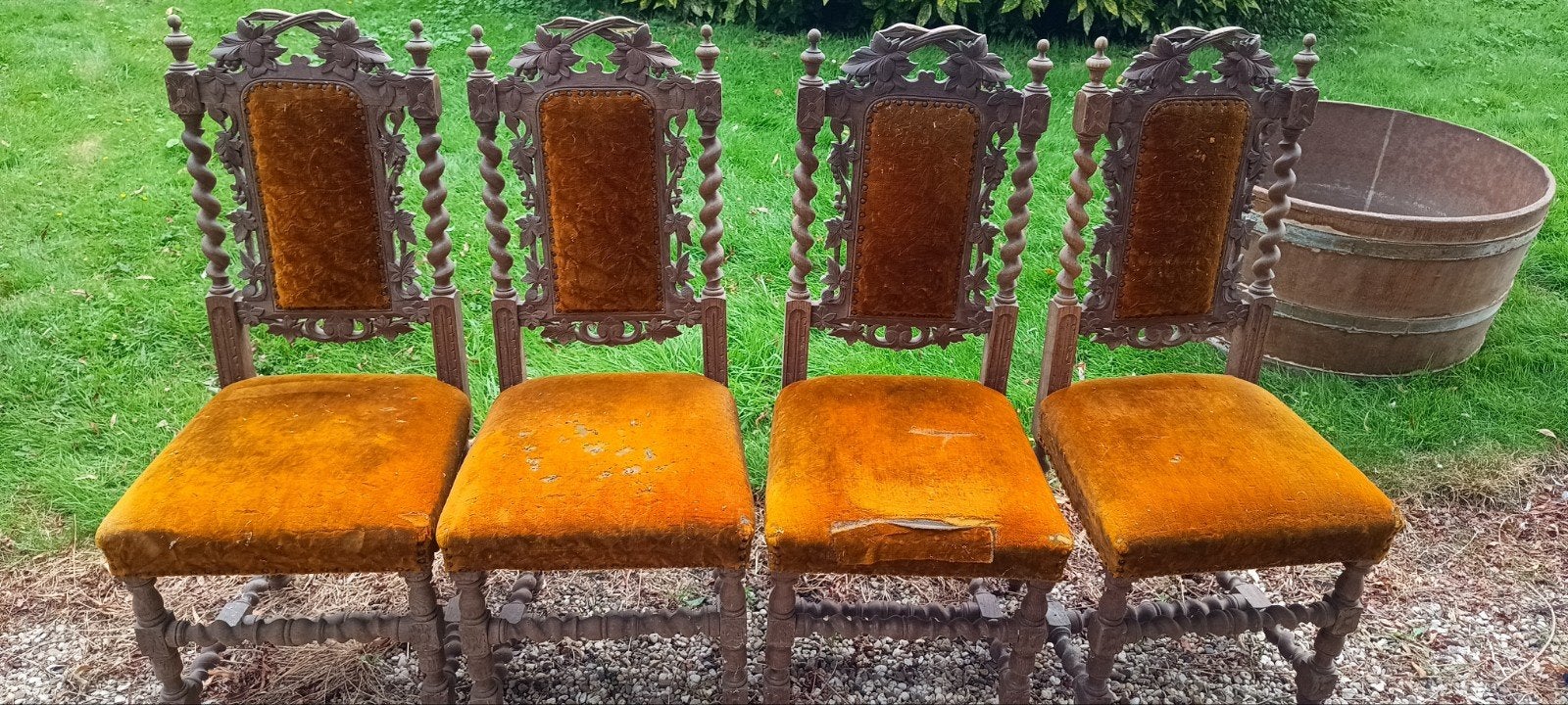 Set van 4 eiken kasteel stoelen met gedraaide poten, Ophalen