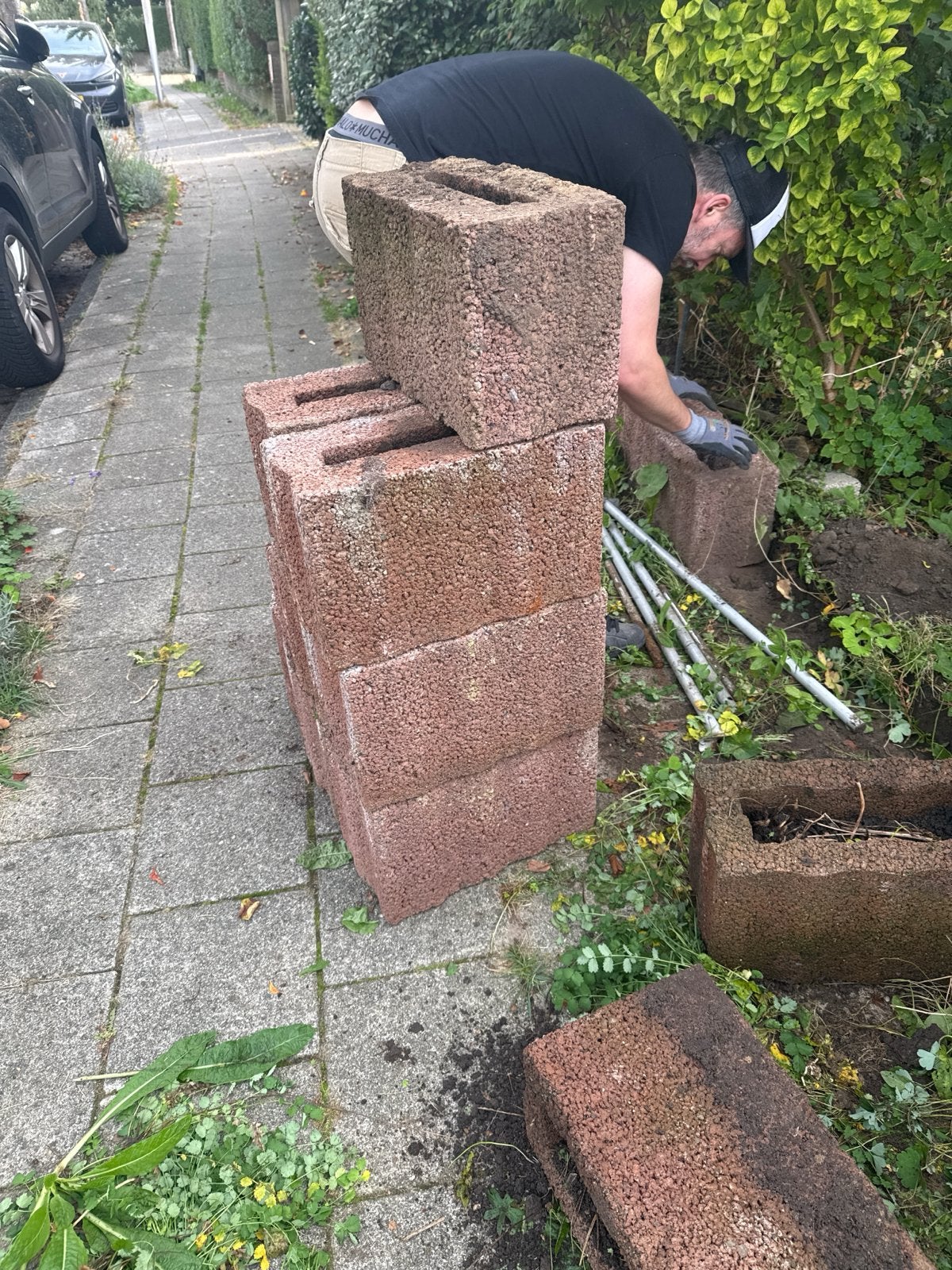 24 tuinbak betonblokken omheining gratis af te halen, Ophalen, Gebruikt, Beton