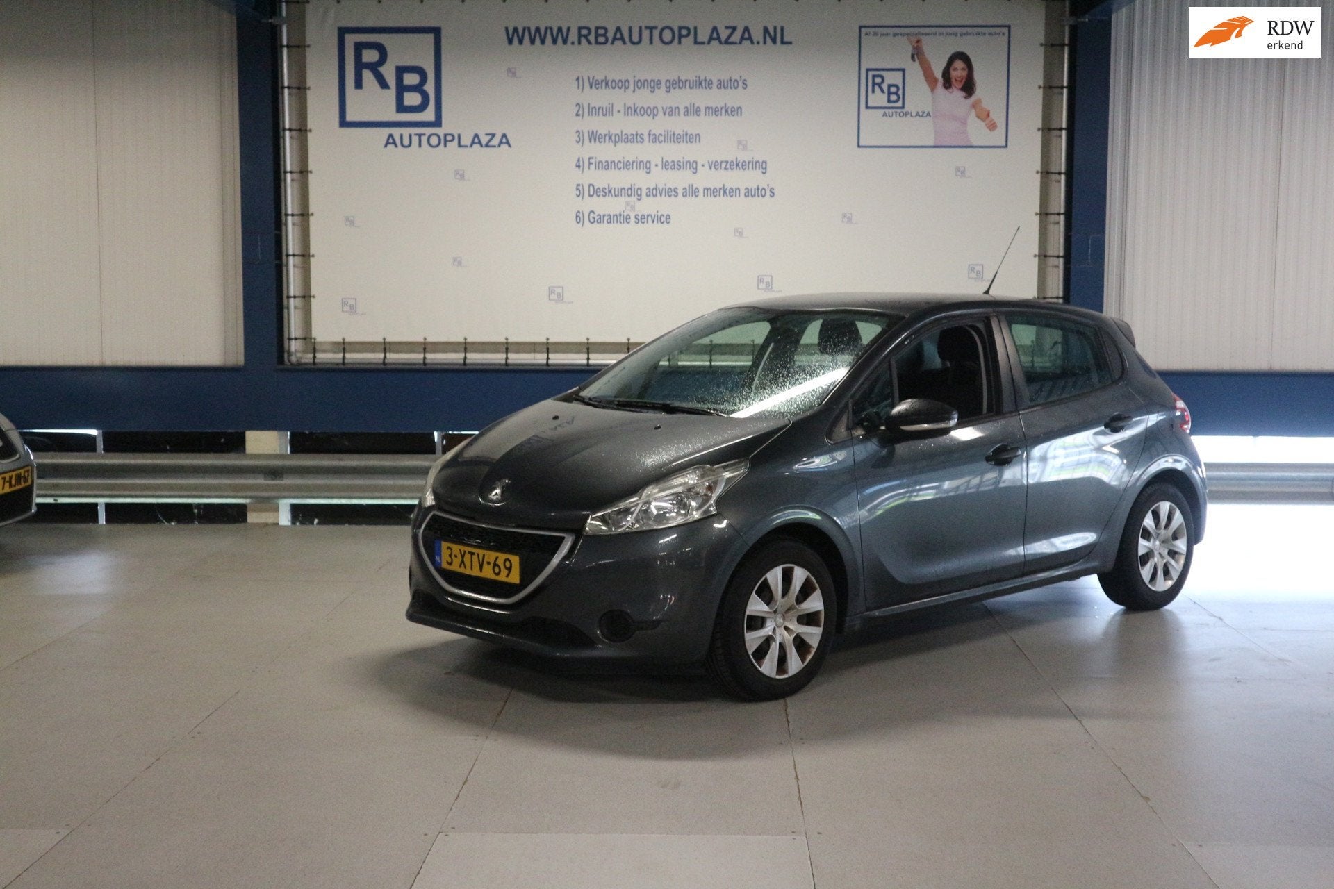 Peugeot 208 1.0 PureTech Access / 1e EIG / DEALER ODH / NAP, Auto's, Voorwielaandrijving, Euro 5, 450 kg, Gebruikt