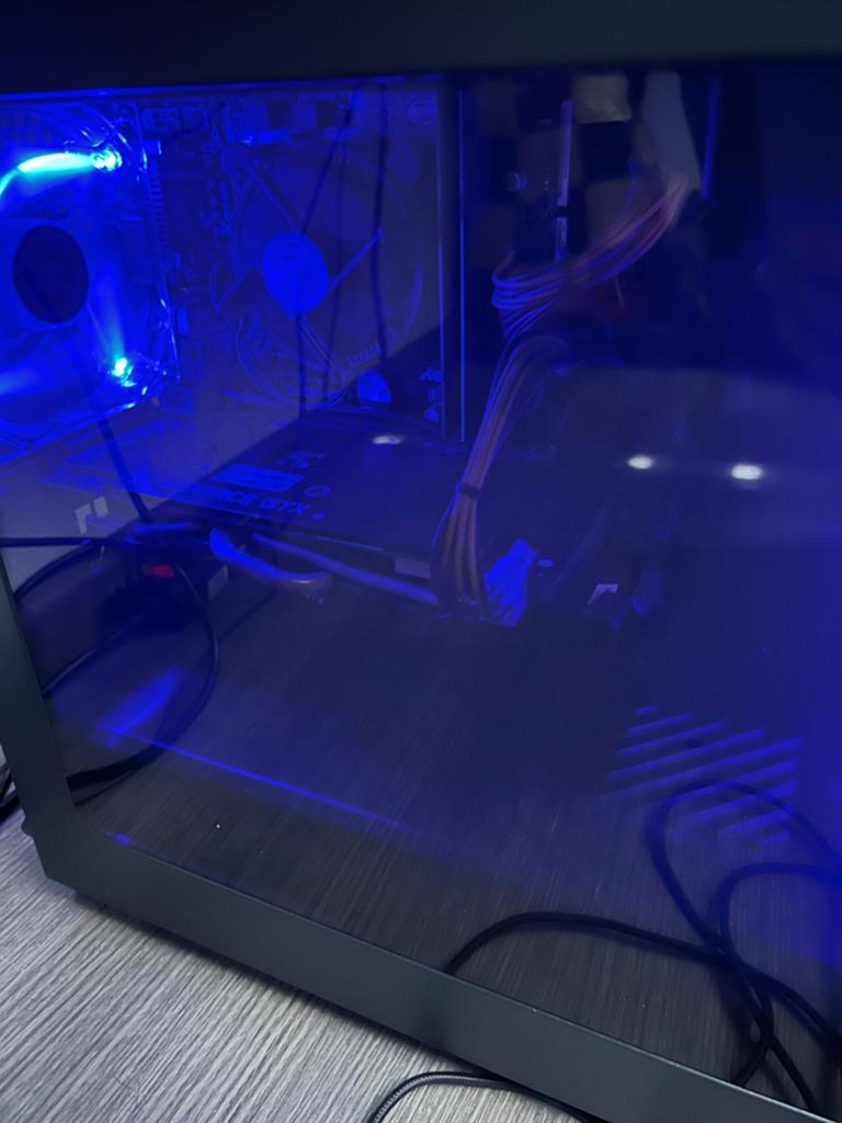 Complete Game PC Setup met 2 Schermen 27” en Gaming Stoel, Spelcomputers en Games, Games | Pc, Gebruikt, Overige genres, 1 speler