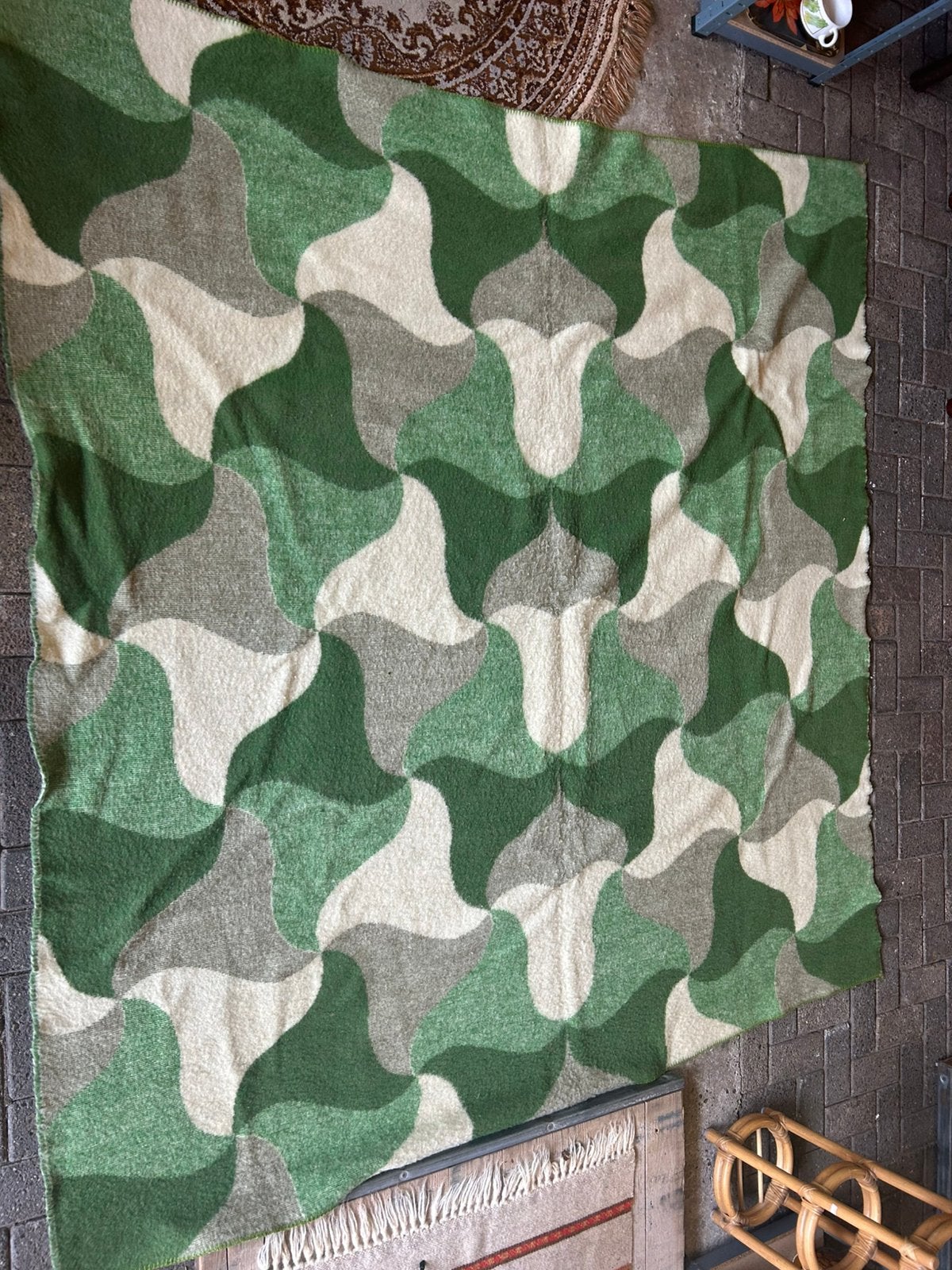 Vintage jaren 70 groen grijs beige deken met leuk patroon, ?, Zo goed als nieuw, ?, ?