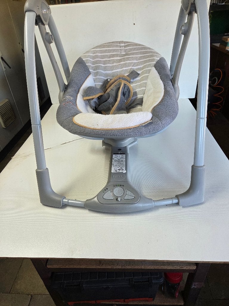 ingenuity swing & go bella teddy boutique babyswing wipstoel, Kinderen en Baby's, Wipstoeltjes, Ophalen of Verzenden, Zo goed als nieuw