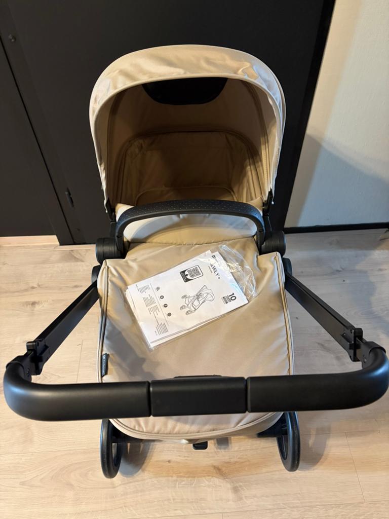 Kinderkraft Newly - Kinderwagen, Ophalen of Verzenden, Zo goed als nieuw, Overige merken, Met reiswieg