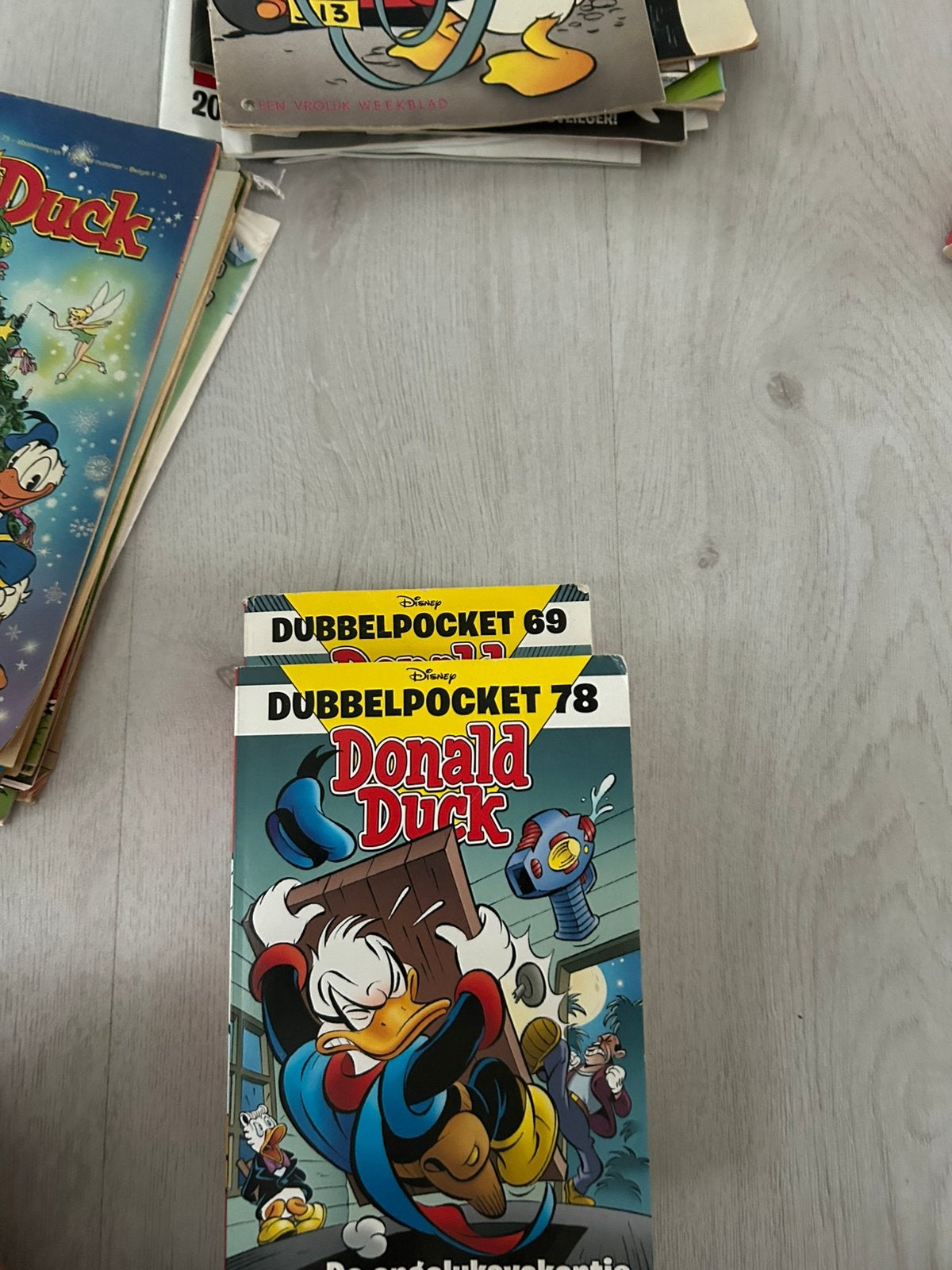 2 donald duck pockets, Meerdere stripboeken, Ophalen of Verzenden, Zo goed als nieuw