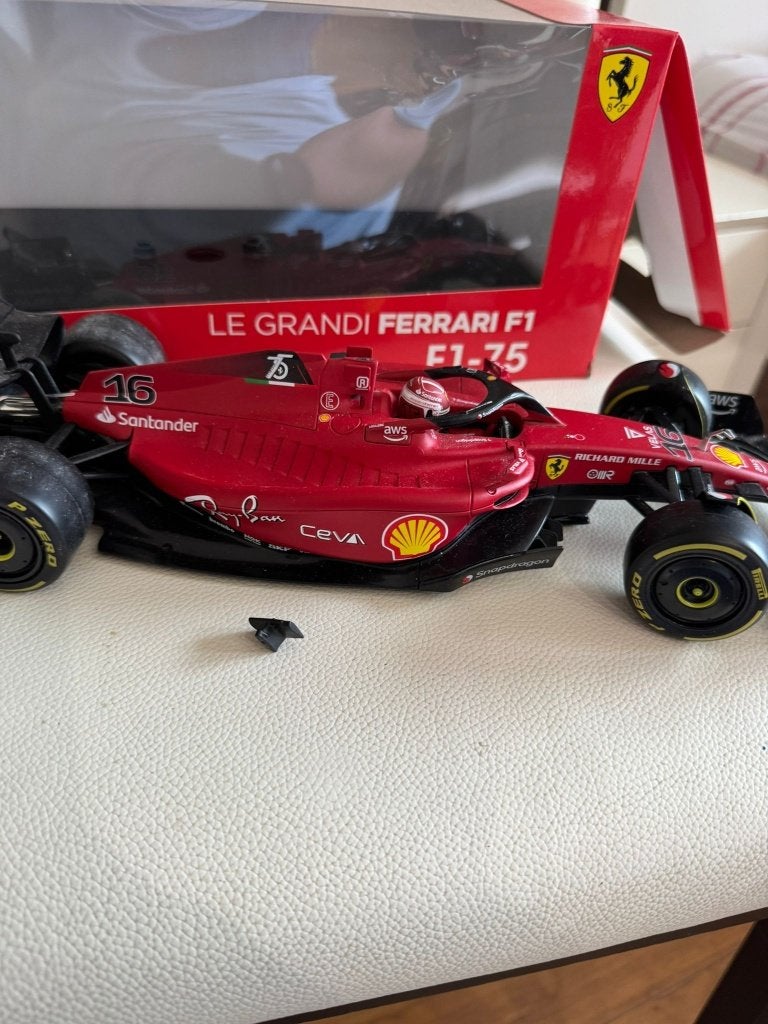 bburago formula 1 ferrari f1 75 leclerc 2022 1:18, Hobby en Vrije tijd, Ophalen of Verzenden, Gebruikt, Auto, Bburago