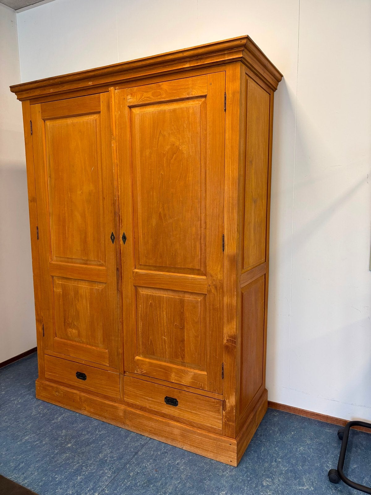 Mooie houten kast – per direct beschikbaar, Ophalen, Zo goed als nieuw, 50 tot 75 cm, 200 cm of meer