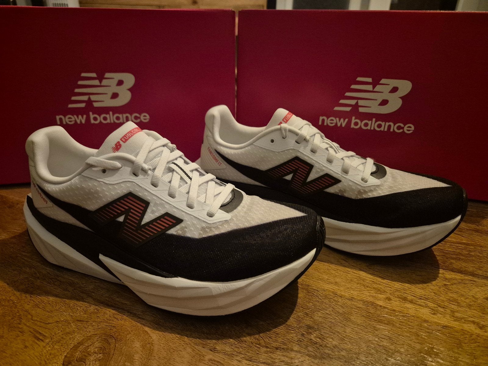 New Balance FuelCell Rebel hardloopschoenen maat 41.5, Ophalen of Verzenden