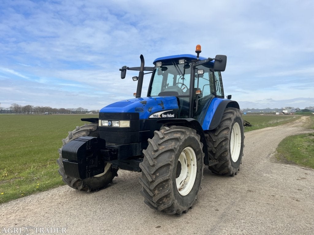 New Holland TM140 , 2003 , 40KM/H, Zakelijke goederen, Agrarisch | Tractoren, TM140, Gebruikt, -, Meer dan 10000
