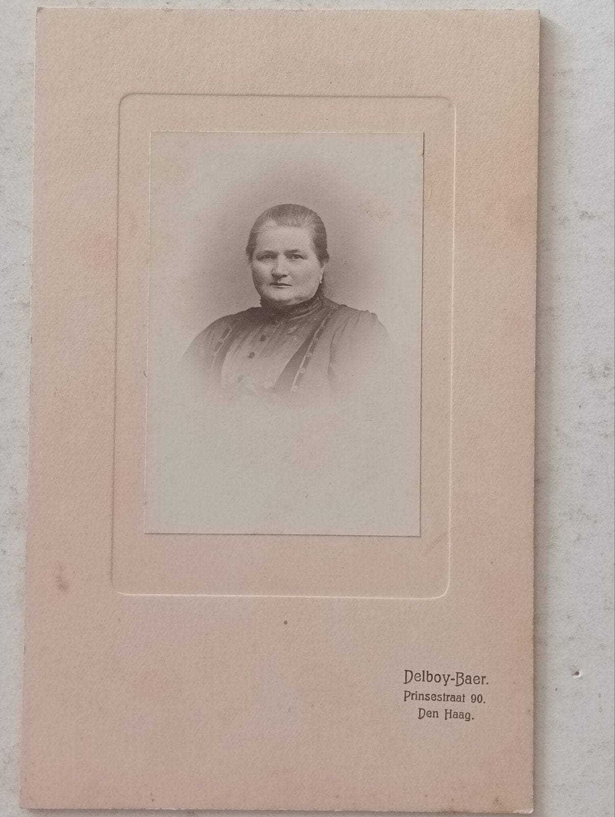 Antieke Foto Vrouw Delboy-Baer Den Haag Voor 1940, Ophalen of Verzenden, Voor 1940, Gebruikt, Overige onderwerpen