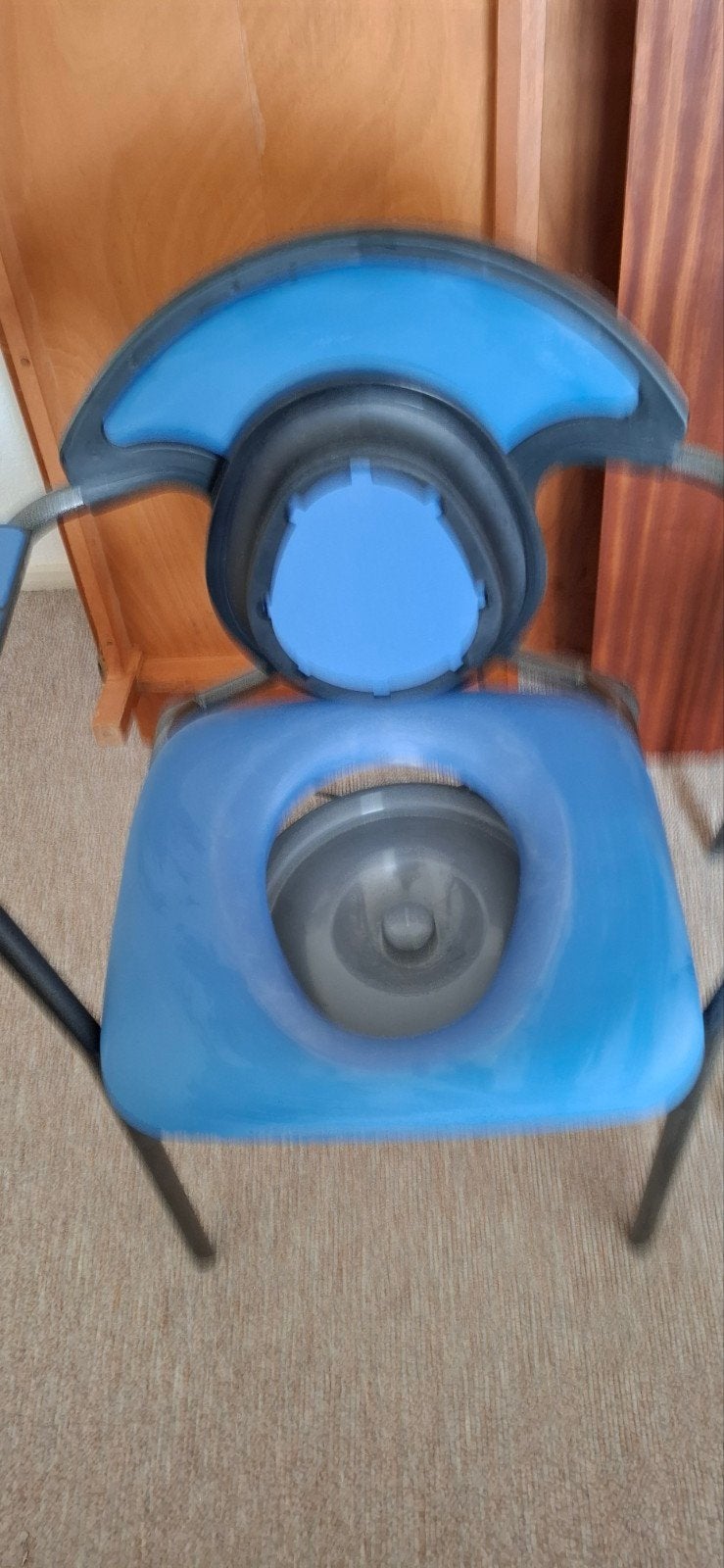 Po stoelen, Ophalen, Zo goed als nieuw