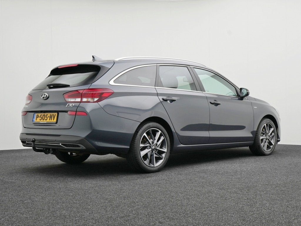 Hyundai i30 Wagon 1.5 T-GDi MHEV Premium | Trekhaak | Stoelv, Voorwielaandrijving, 4 cilinders, Handgeschakeld, I30
