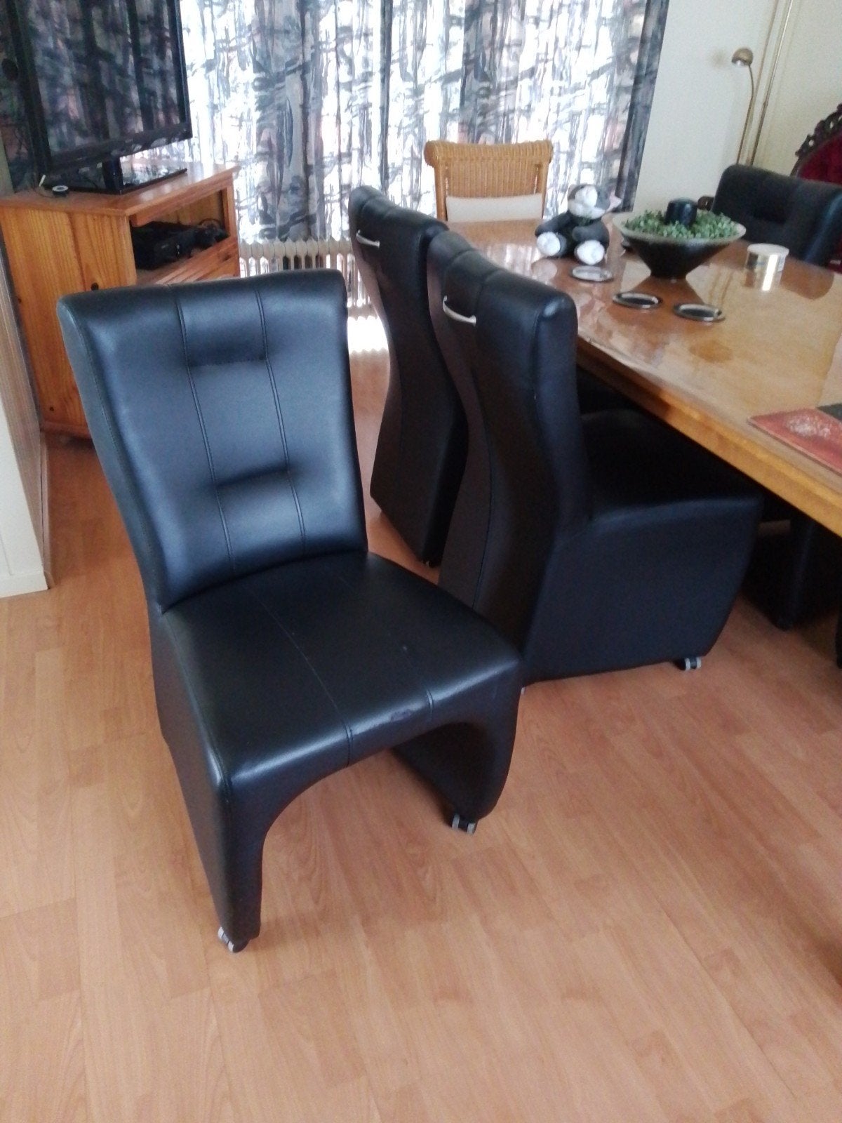 4  zwarte stoelen SET PRIJS   met wieltjes!, Ophalen, Kunststof, Gebruikt, Zwart