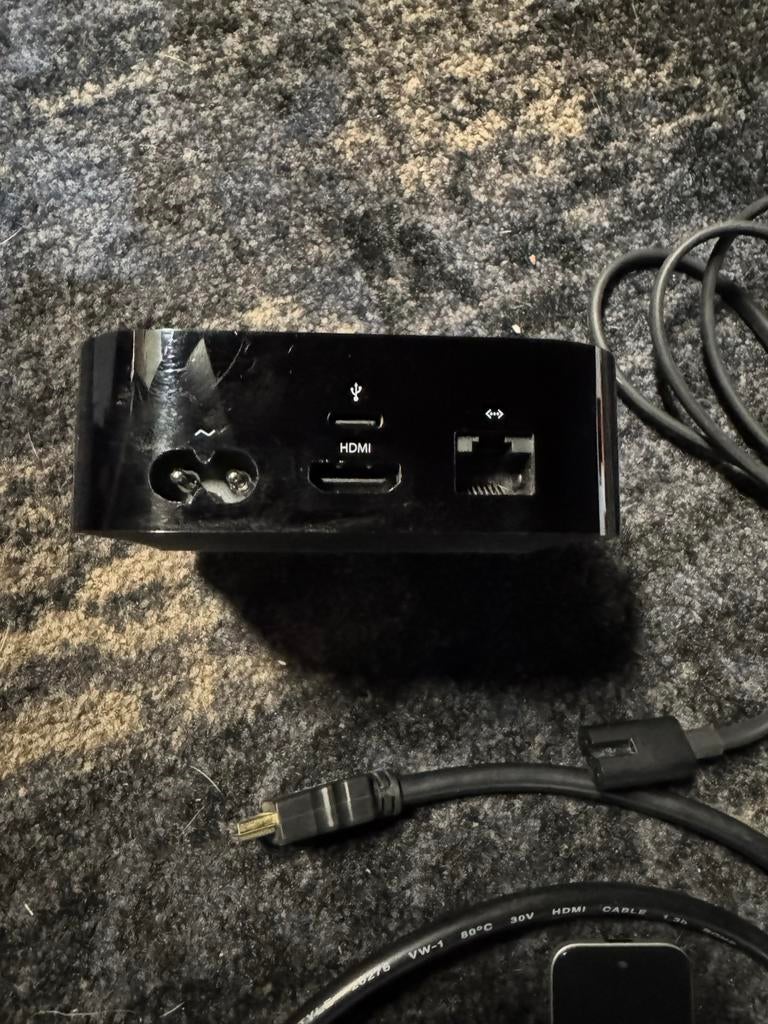 Apple TV A1625 64GB met afstandsbediening en kabels, Ophalen of Verzenden, Gebruikt, HDMI, Minder dan 500 GB