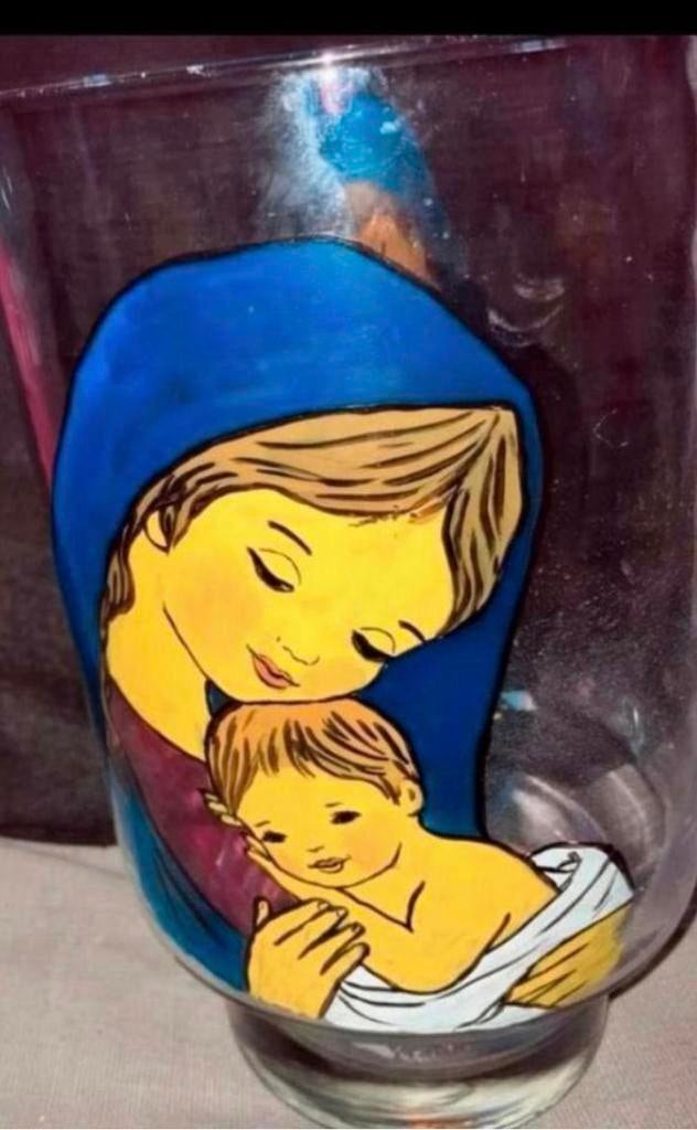 Maria met haar zoon ,handbeschilderde vaas 30 cm hoog, Ophalen of Verzenden