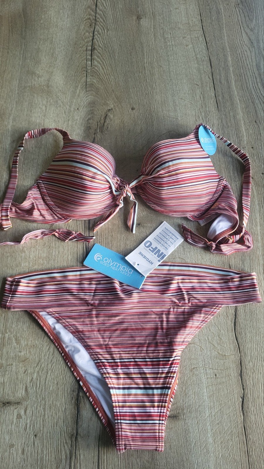 OLYMPIA gestreepte halter bikini. NIEUW! Maat 42C., Meerkleurig, Nieuw, Ophalen of Verzenden, Olympia