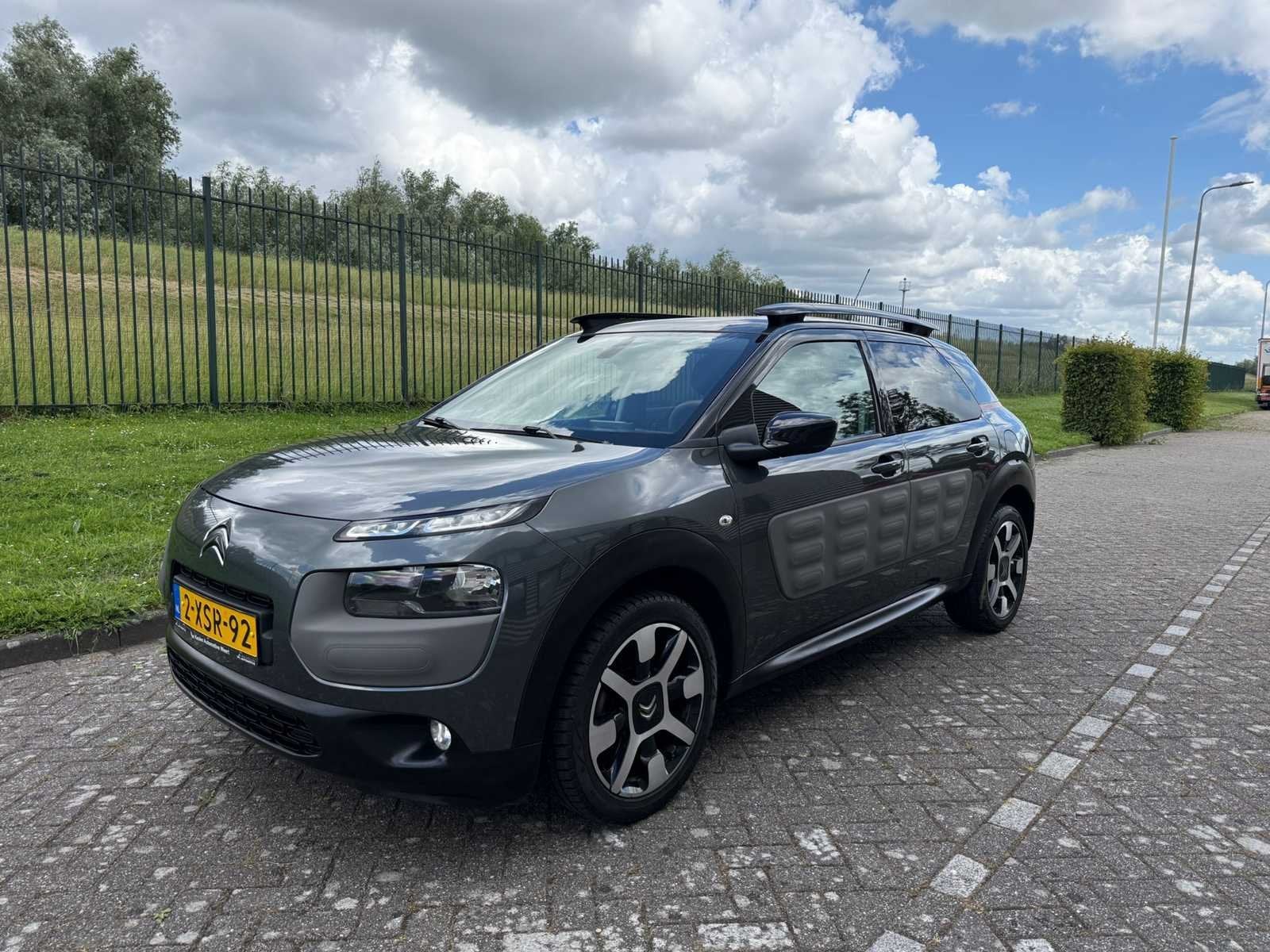 Citroen C4 Cactus 1.2 e VTi Shine, 2-XSR-92, Auto's, Citroën, 82 pk, 23 km/l, Origineel Nederlands, Bedrijf