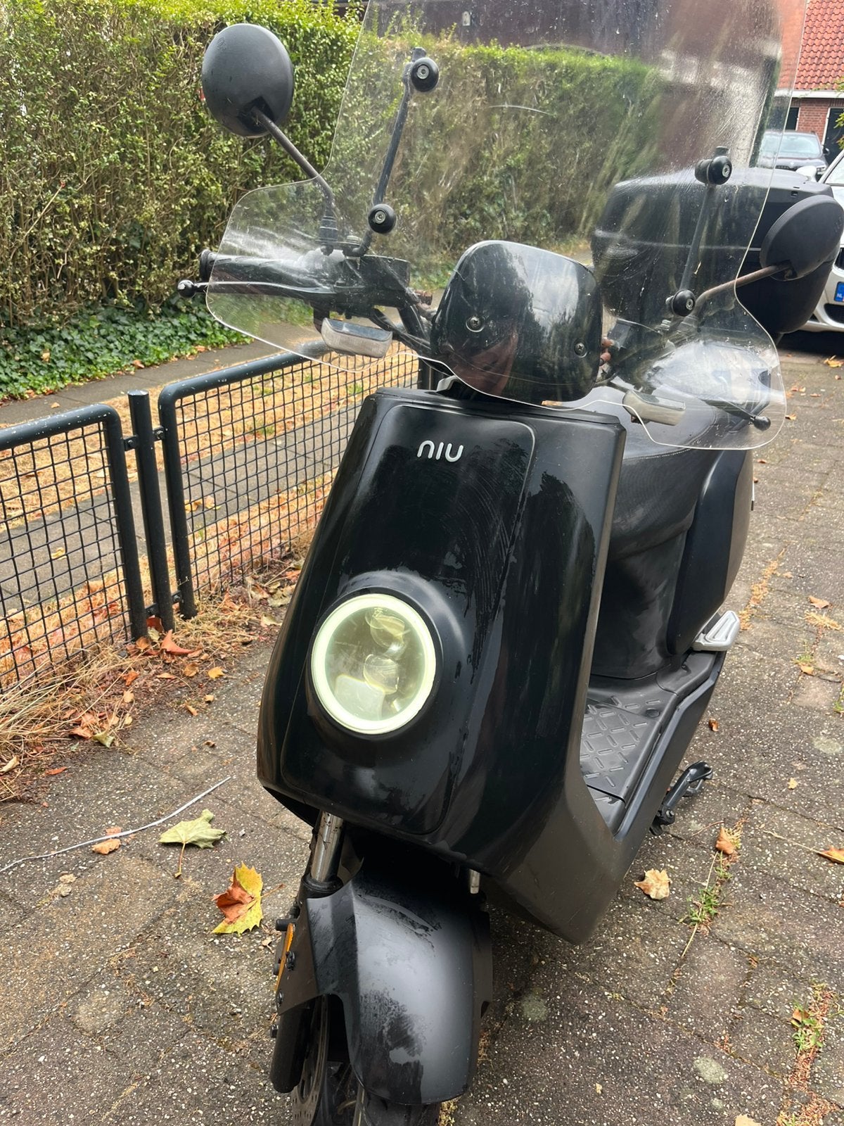 Niu Nsport electrisch sept 2019 5.016km, Fietsen en Brommers, Snorfietsen en Snorscooters, Ophalen, Zo goed als nieuw, Elektrisch