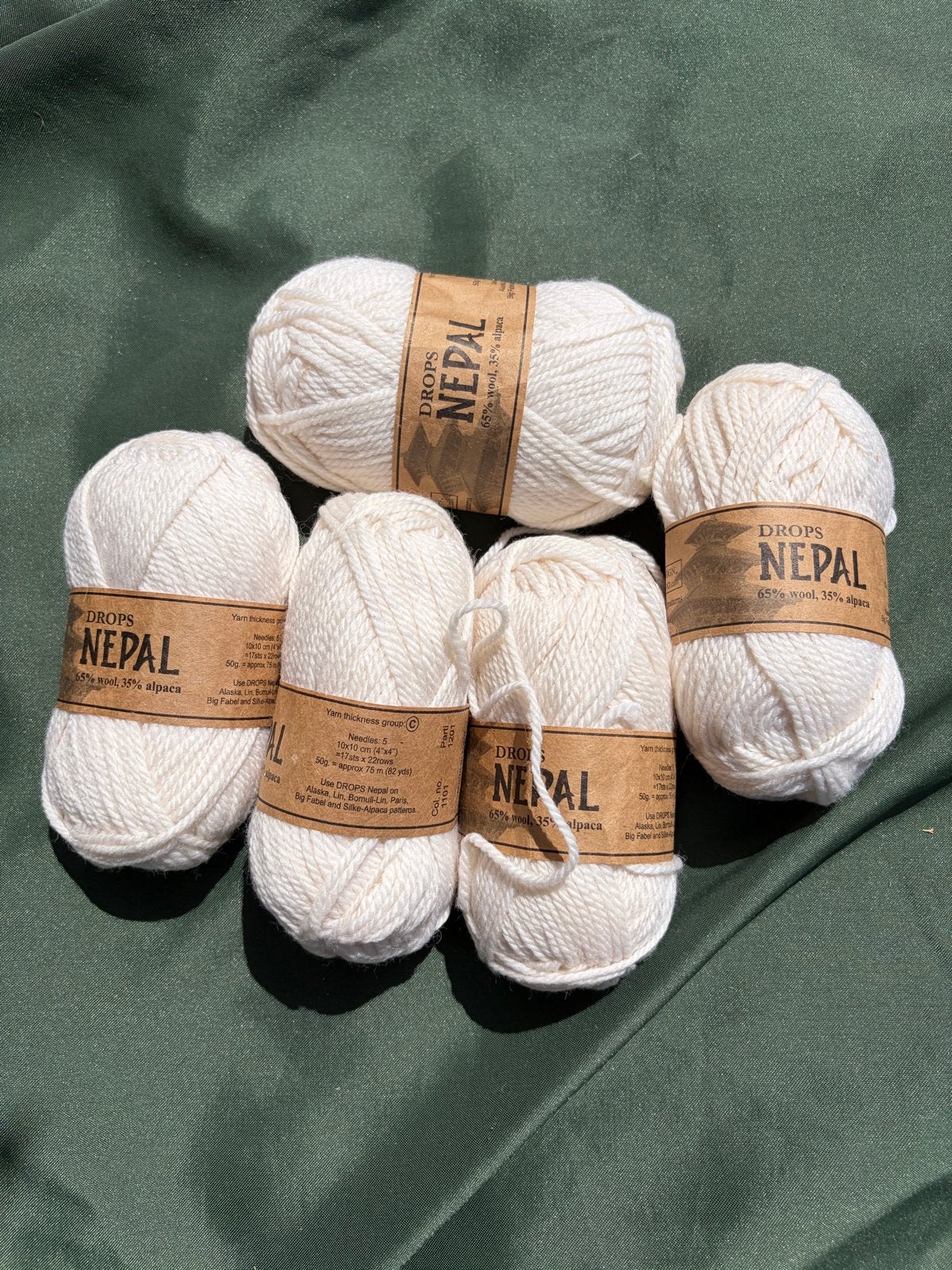5 bollen DROPS Nepal wol - 65% wol, 35% alpaca, Ophalen of Verzenden, Nieuw, Breien of Haken, Wol of Garen