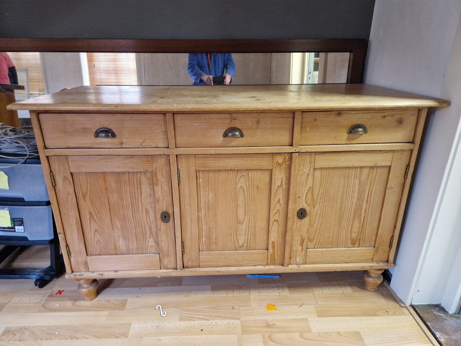 Dressoir/commode, Ophalen, Gebruikt, Met deur(en), 150 tot 200 cm