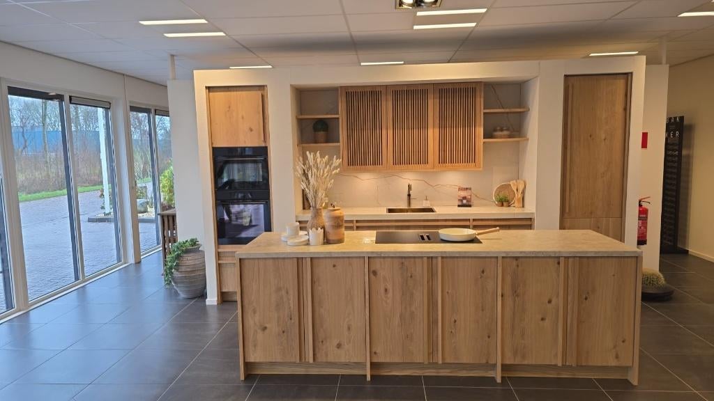 Showroomkeuken Keller japandi zeer luxe, Ophalen, Overige typen, Met kookeiland, Graniet of Steen