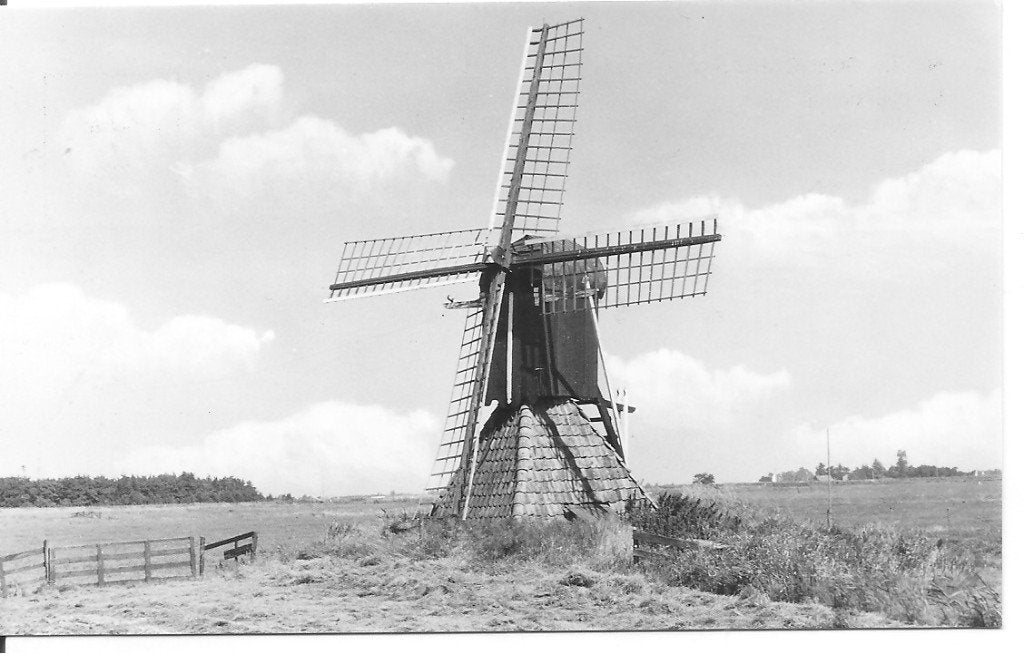 Ansichtkaart Molen Goengahuizen bij Paensterdijk 10, Ophalen of Verzenden, 1960 tot 1980, Ongelopen, Friesland