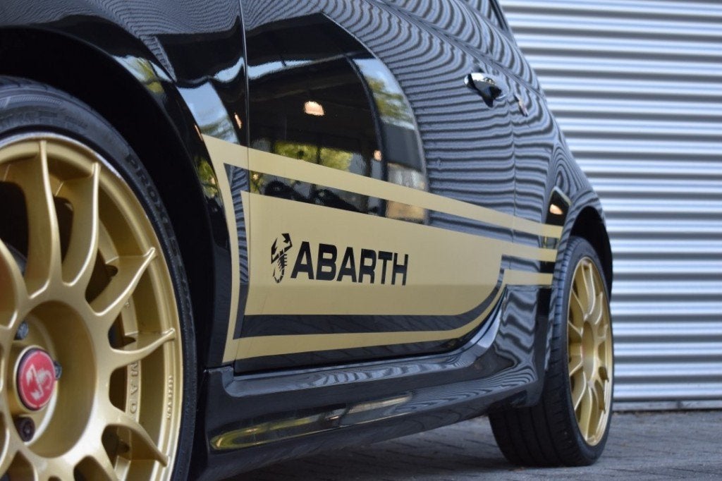 Fiat 500 1.4-16V ABARTH / LEDER / INTERSCOPE SOUNDSYSTEM, Voorwielaandrijving, 40 €/maand, 4 cilinders, Zwart