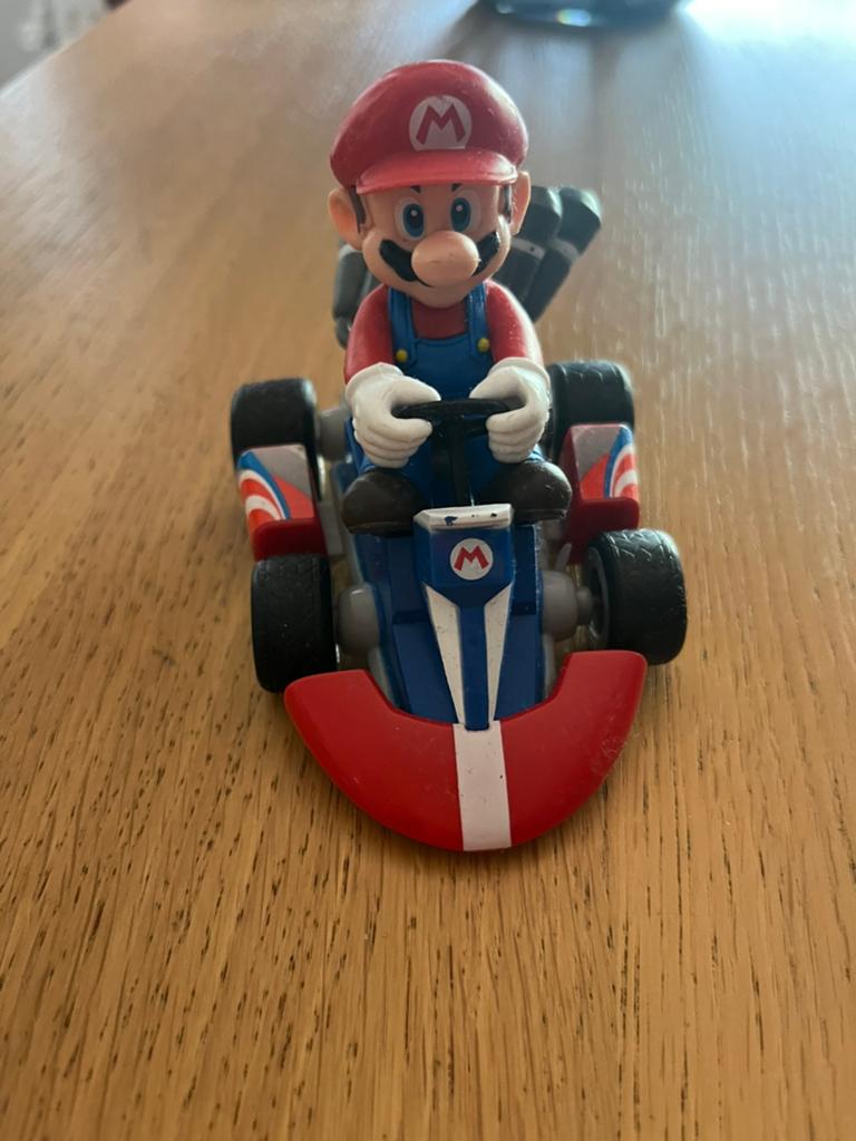Mario kart auto, Ophalen of Verzenden, Zo goed als nieuw