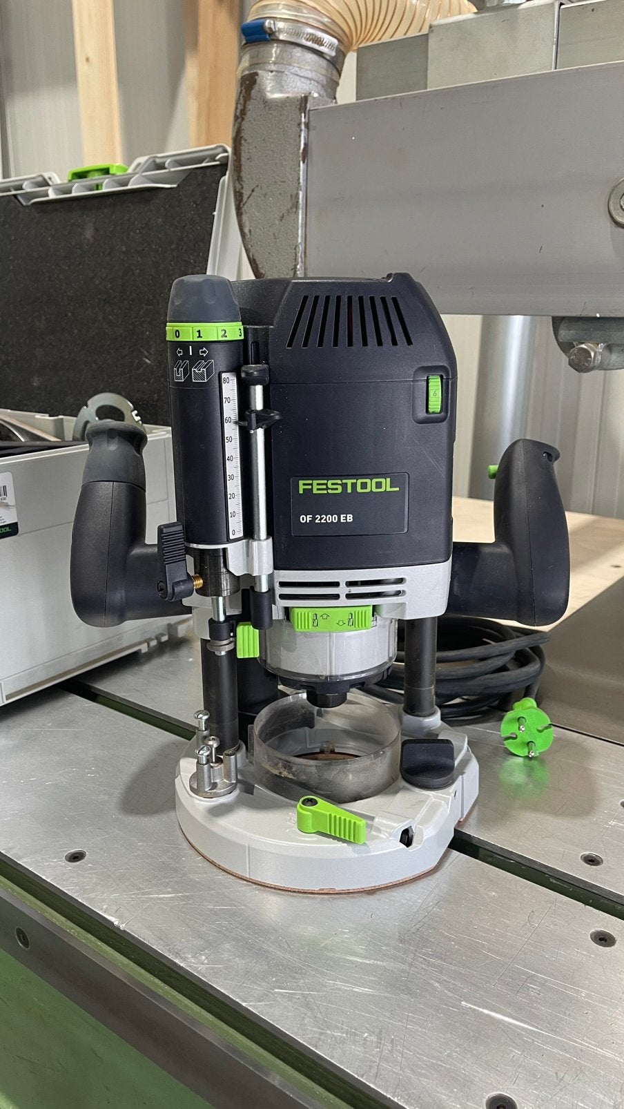 Festool OF 2200 EB-SET bovenfrees met accesoire set, Ophalen of Verzenden, Zo goed als nieuw, Elektrisch, Bovenfrees