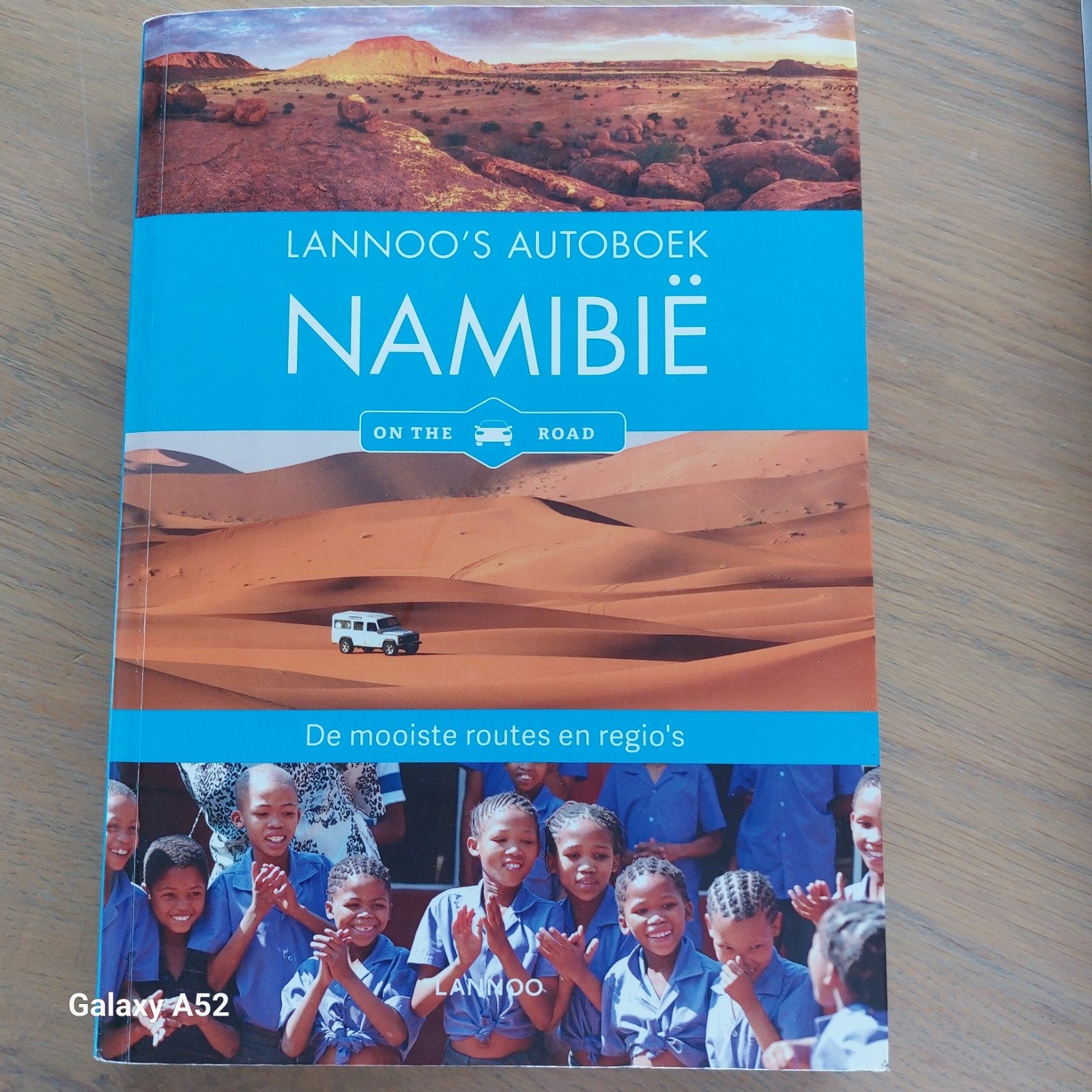 Lannoo's Autoboek Namibië On The Road Reisgids, Overige merken, Afrika, Elisabeth Petersen, Ophalen of Verzenden