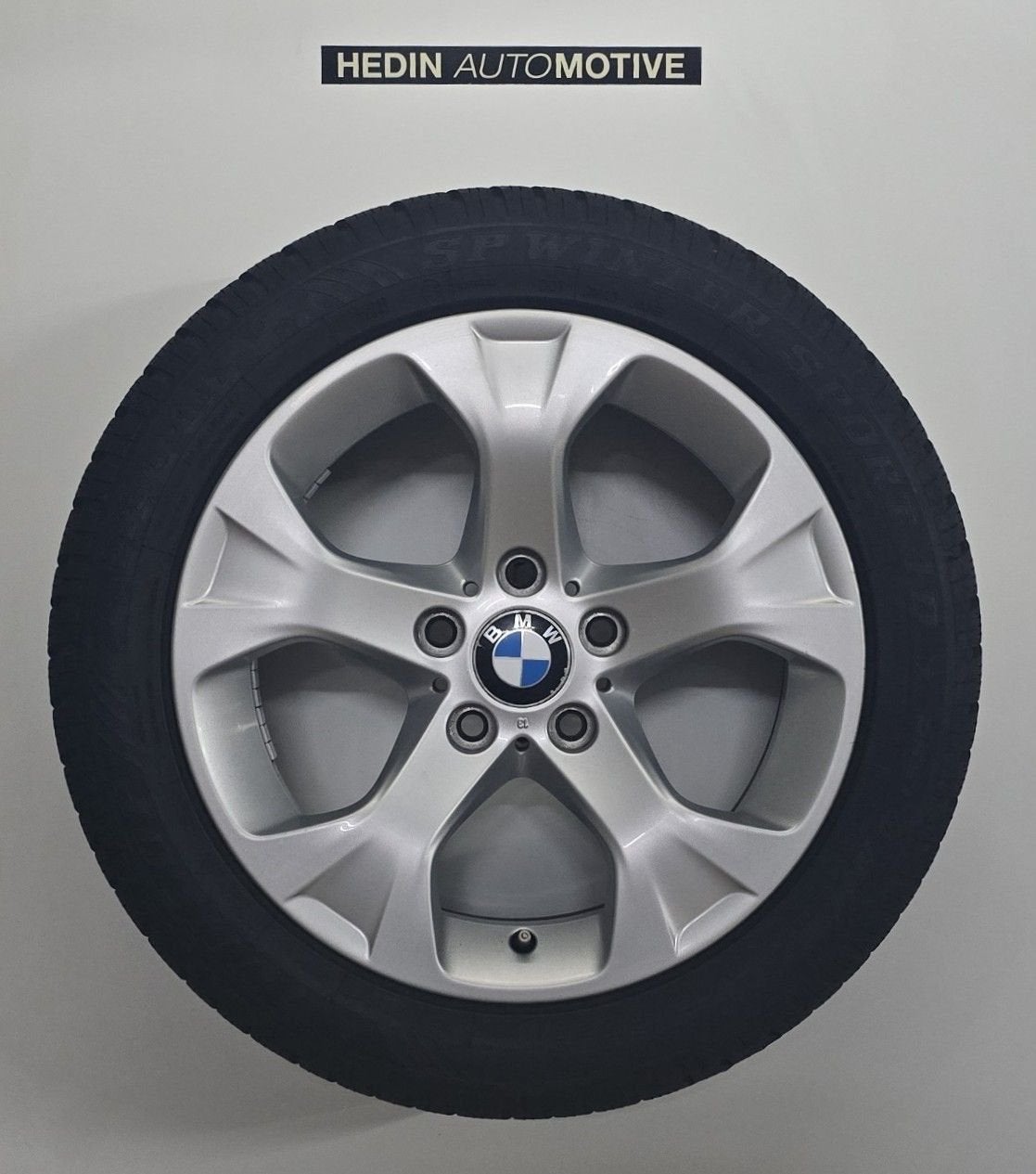 BMW X1 (E84)  Styling 317  17"  RFT + N/RDCi  Winter, Gebruikt, -, -, Banden en Velgen