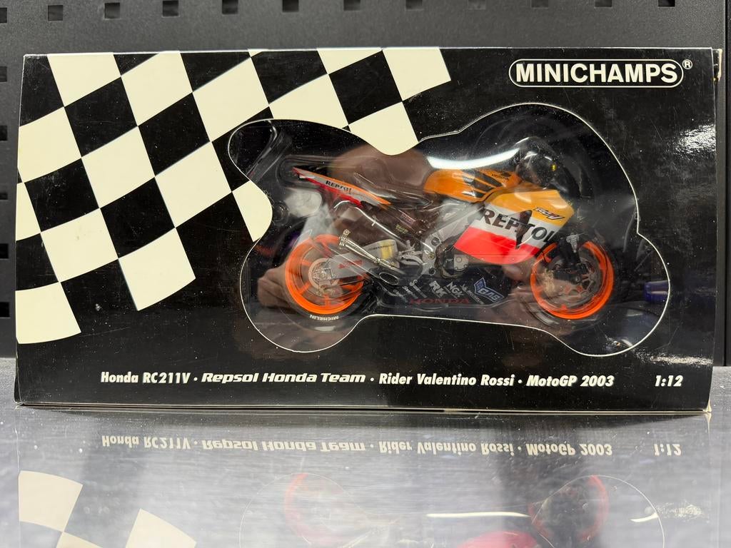 Minichamps Valentino Rossi Repsol Honda 1:12, Ophalen of Verzenden, Zo goed als nieuw, Motoren