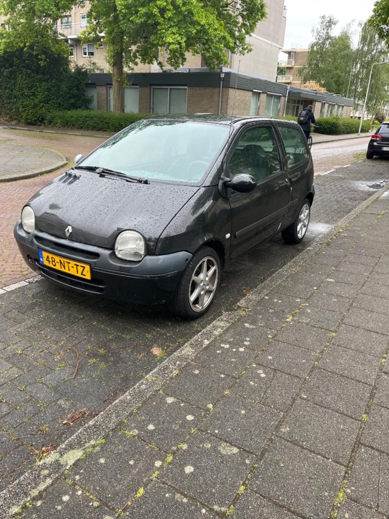 Renault twingo 1.2 16v 2004, Auto's, Voorwielaandrijving, Twingo, 4 cilinders, Zwart