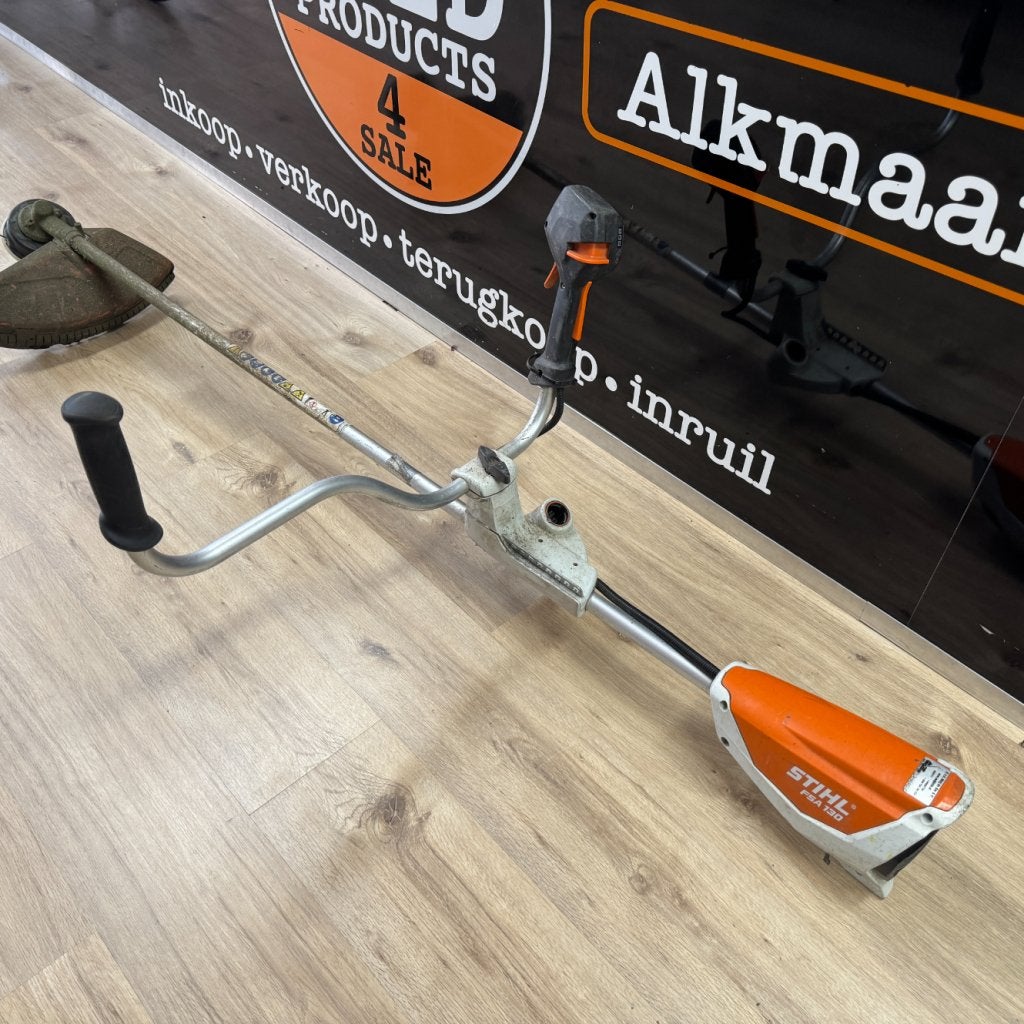 Stihl FSA 130 Bosmaaier | Gebruikte staat, Stihl, Gebruikt, Support@stihl.com, Tihl Inc., 536 Viking Dr, Virginia Beach, 
VA 23452
USA