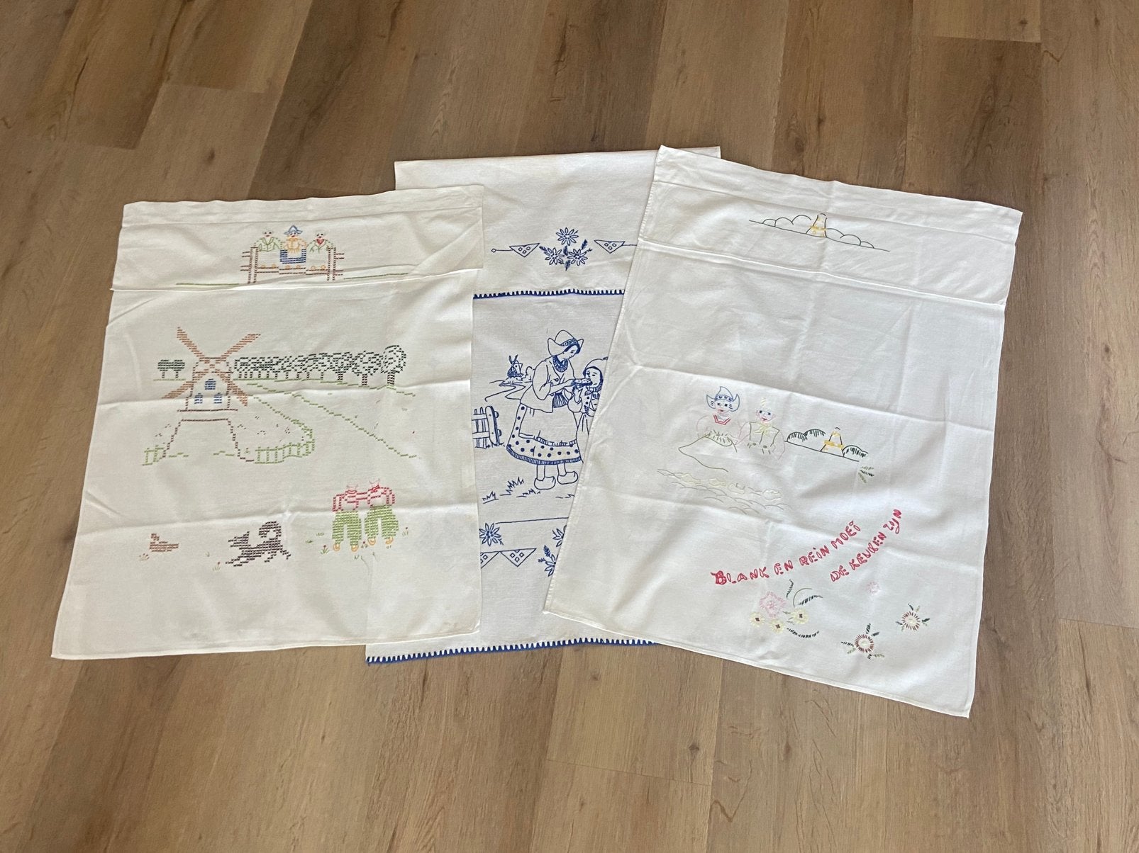 Drie vintage overhanddoeken, Gebruikt, Katoen, Handgemaakt, Wit