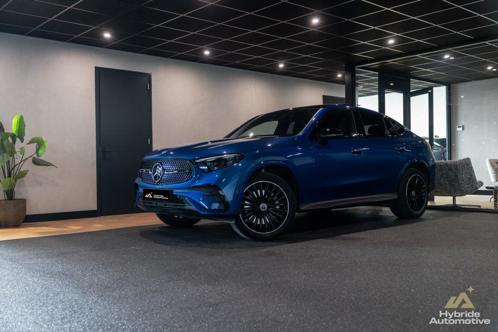 Mercedes-Benz GLC Coupe GLC 300 e 4Matic | Pano | Burmester, Auto's, Automaat, Dealer onderhouden, Gebruikt, 4 cilinders