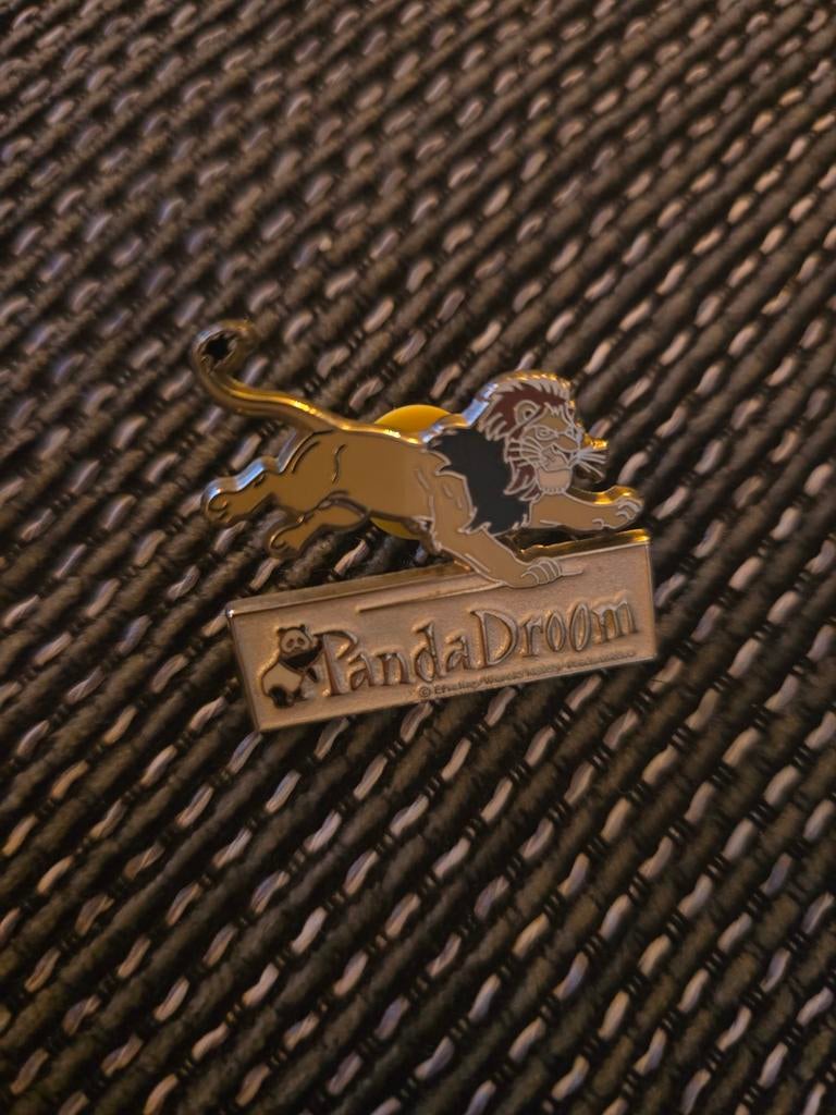 Efteling pandadroom pin, Verzamelen, Ophalen of Verzenden, Button of Speldje