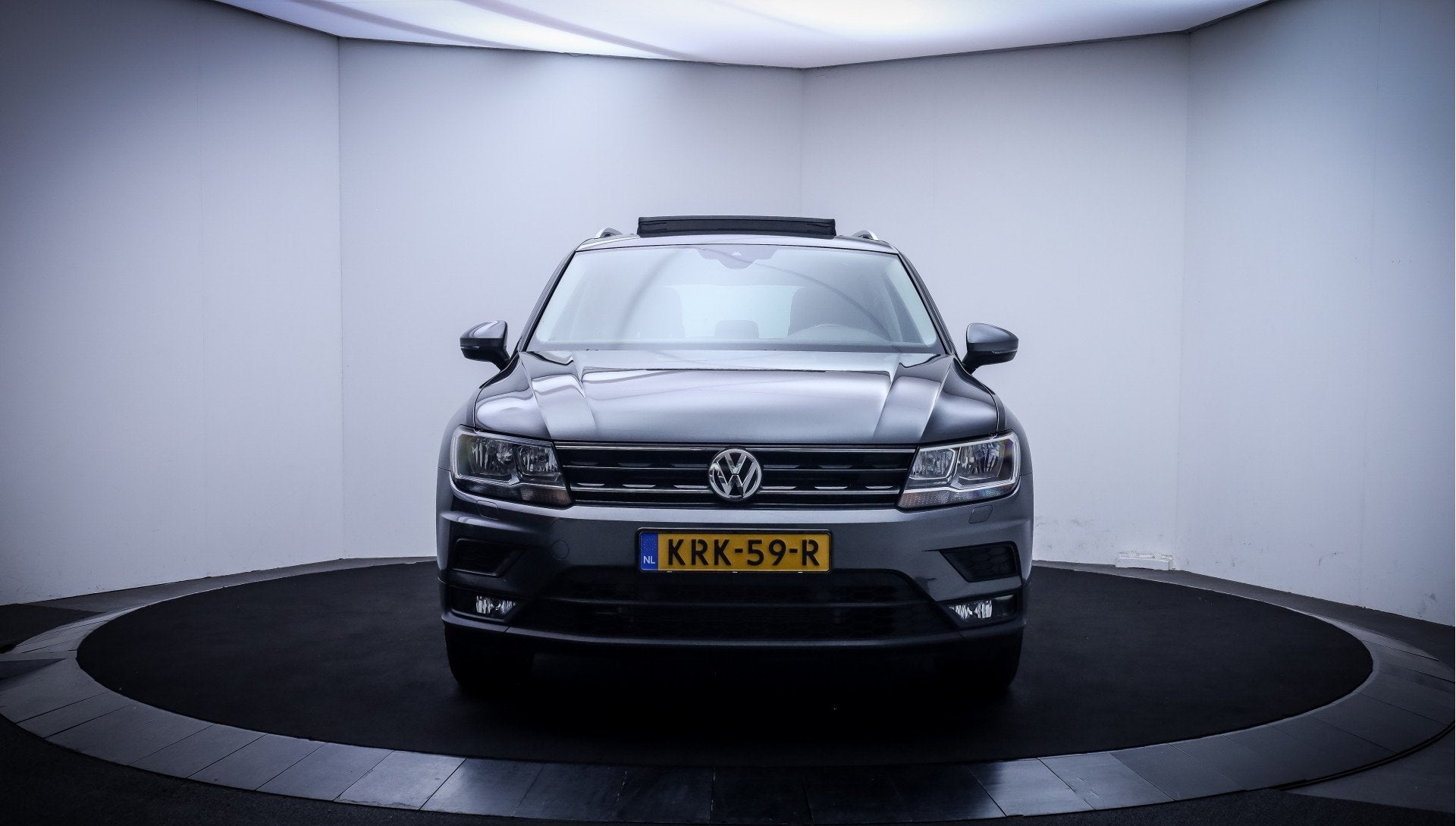 Volkswagen Tiguan 2.0 TSI DSG 4Motion SOUND PANO | CAMERA |, Auto's, Dealer onderhouden, Stof, Gebruikt, 4 cilinders