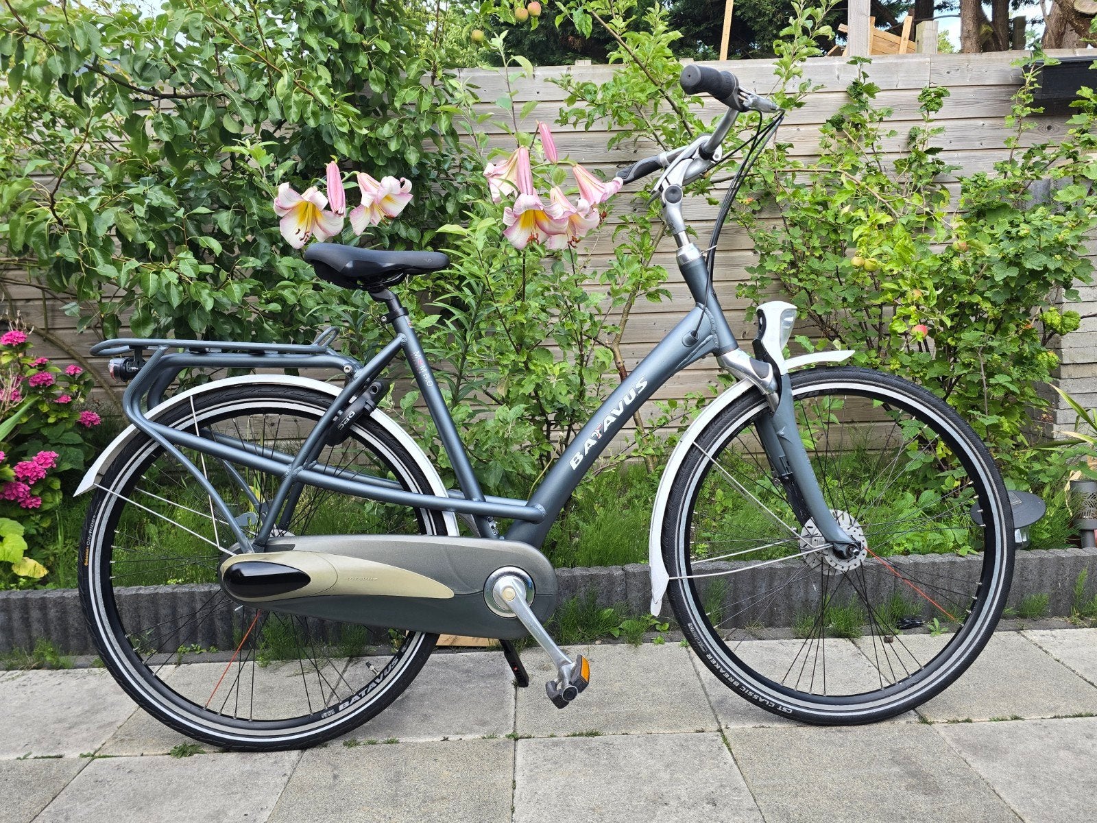 BATAVUS  MAMBO 28 INCH  Zo goed als nieuw!!!, Ophalen, Versnellingen, Batavus, 56 cm of meer