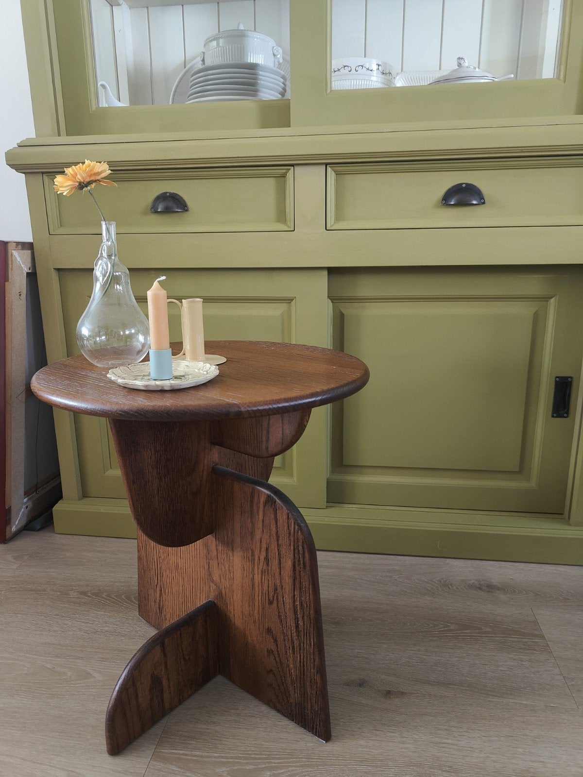 bijzet tafel organisch kleur notenhout, Ophalen of Verzenden