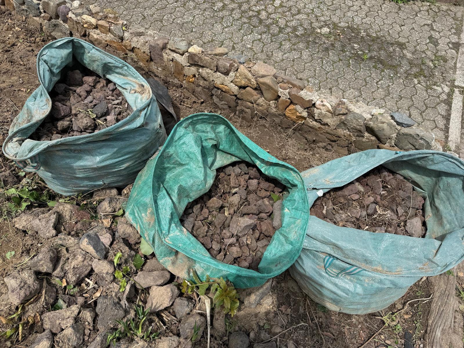 GRATIS lava stenen, Tuin en Terras, Ophalen, Bruin, Lava, Overige typen