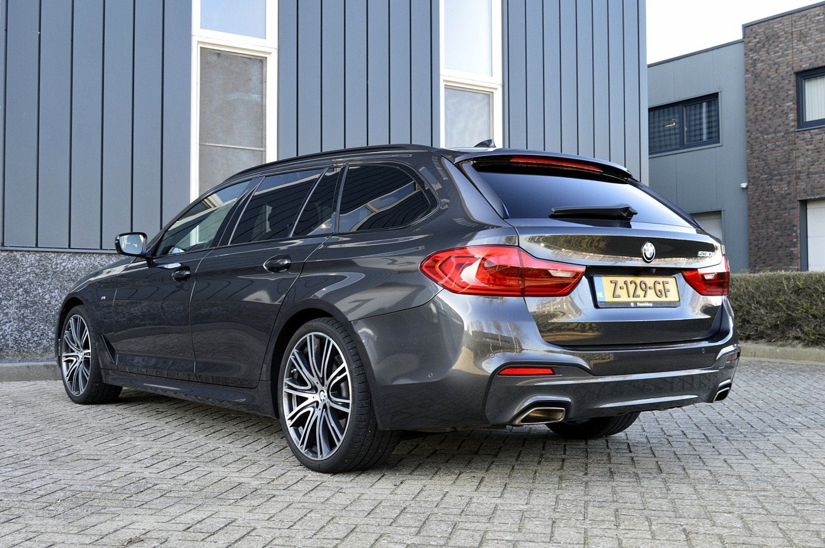 BMW 5 Serie Touring 530i M-Sport Rijklaarprijs-Garantie Pano, Automaat, Achterwielaandrijving, Gebruikt, Euro 6