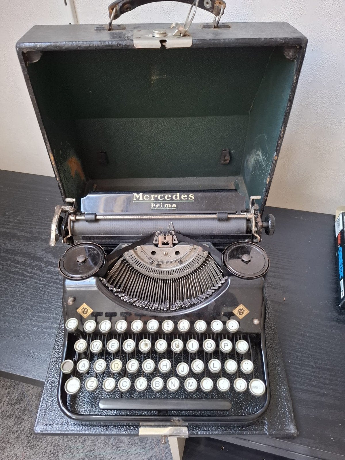 Vintage Mercedes Prima Typemachine (1934) met koffer, Ophalen