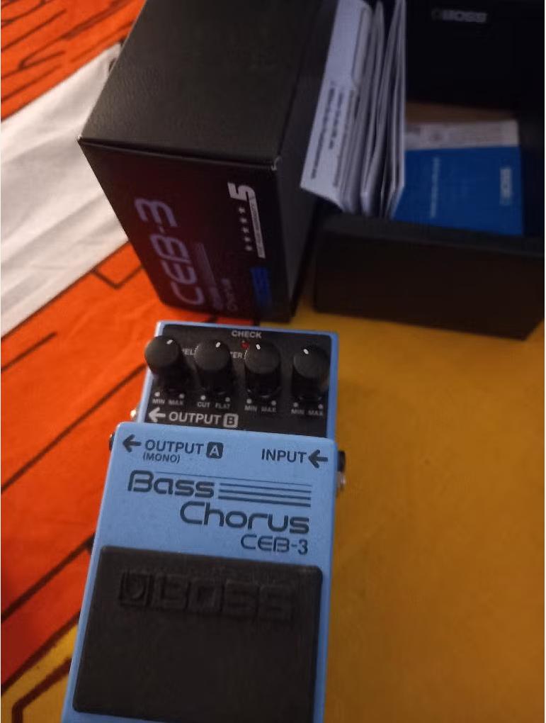 BOSS Bass Chorus CEB-3 [65% prijs], Muziek en Instrumenten, Effecten, Ophalen, Zo goed als nieuw, Chorus